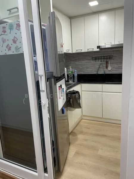 State Tower, Bangkok, 1055 Silom Road, Silom, Bang Rak, Bangkok, 2 Bedrooms, 63 sqm, Condo For Rent, by Bencharong (Yok) Treerat-a-na-wat, 500327809 - DDproperty.com