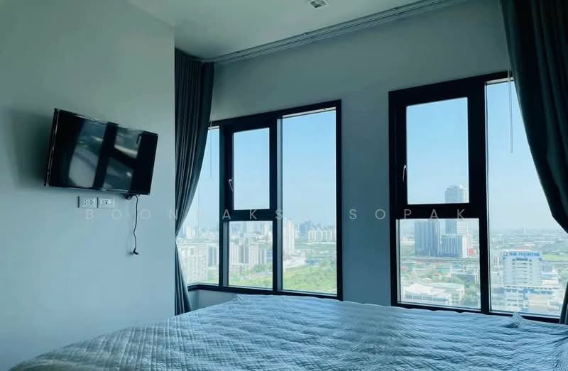 The Base Phetchaburi-Thonglor, Bangkok, Phetchaburi Rd, Bang Kapi, Huai Khwang, Bangkok, 2 Bedrooms, 62 sqm, Condo For Rent, by Boonraksa Sopak, 500327891 - DDproperty.com