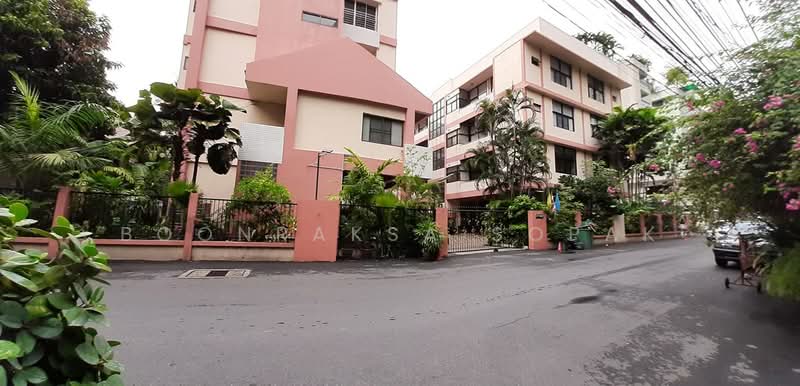 City Nest Apartment, Bangkok, Soi Sukhumvit 41, Khlong Tan Nua, Watthana, Bangkok, 2 Bedrooms, 120 sqm, Condo For Rent, by Boonraksa Sopak, 500327926 - DDproperty.com