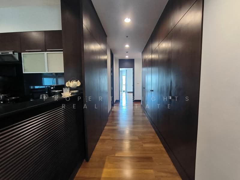 Royal Residence Park, Bangkok, 99 Royal Resident Park Lumphini, Lumphini, Pathum Wan, Bangkok, 4 Bedrooms, 275 sqm, Condo For Rent, by PROPERTYSIGHTS REAL ESTATE, 500327933 - DDproperty.com