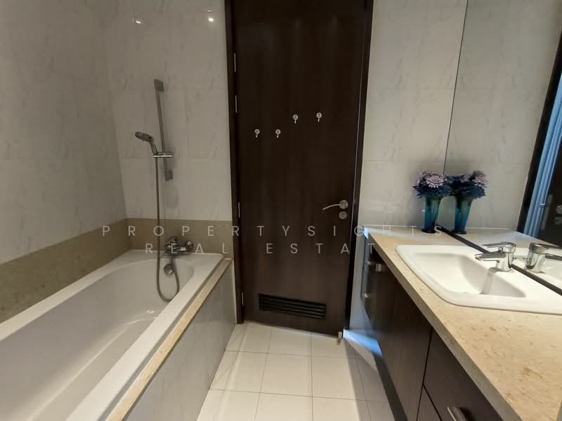 Royal Residence Park, Bangkok, 99 Royal Resident Park Lumphini, Lumphini, Pathum Wan, Bangkok, 4 Bedrooms, 275 sqm, Condo For Rent, by PROPERTYSIGHTS REAL ESTATE, 500327933 - DDproperty.com