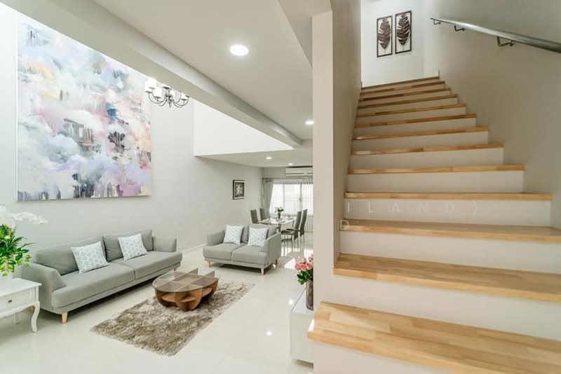 Spacious 3BR Townhouse for Rent in Mae Hia Chiang Mai | 240 SqM, Chiang Mai, Mae Hia, Muang Chiang Mai, Chiang Mai, 3 Bedrooms, 241 sqm, Townhouse For Rent, by Fazwaz (Thailand) Co., Ltd., 500327939 - DDproperty.com