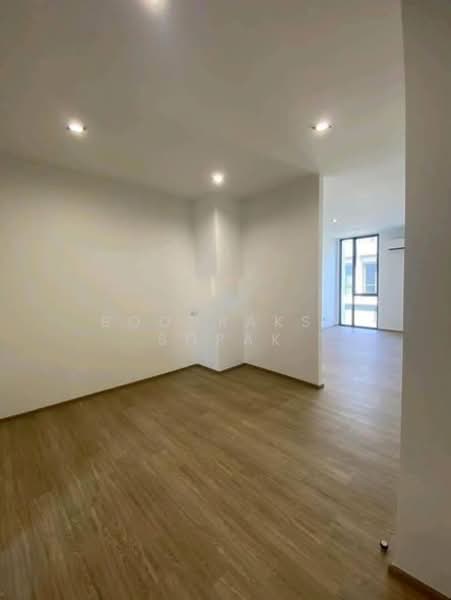 Ther Ladprao 93, Bangkok, Lat Phrao Road, Khlong Chaokhun Sing, Wang Thonglang, Bangkok, 3 Bedrooms, 223 sqm, Townhouse For Rent, by Boonraksa Sopak, 500328070 - DDproperty.com