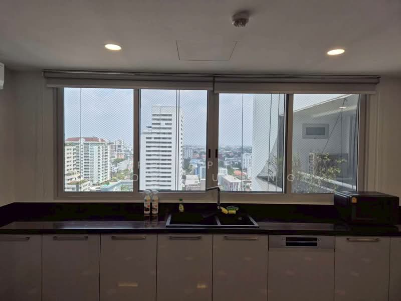 La Cascade, Bangkok, Eakamai, Khlong Tan Nua, Watthana, Bangkok, 4 Bedrooms, 300 sqm, Condo For Rent, by Kritaphak Khongmueang, 500328073 - DDproperty.com