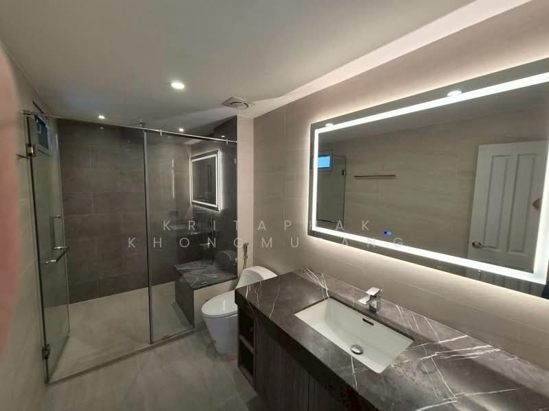 La Cascade, Bangkok, Eakamai, Khlong Tan Nua, Watthana, Bangkok, 4 Bedrooms, 300 sqm, Condo For Rent, by Kritaphak Khongmueang, 500328073 - DDproperty.com