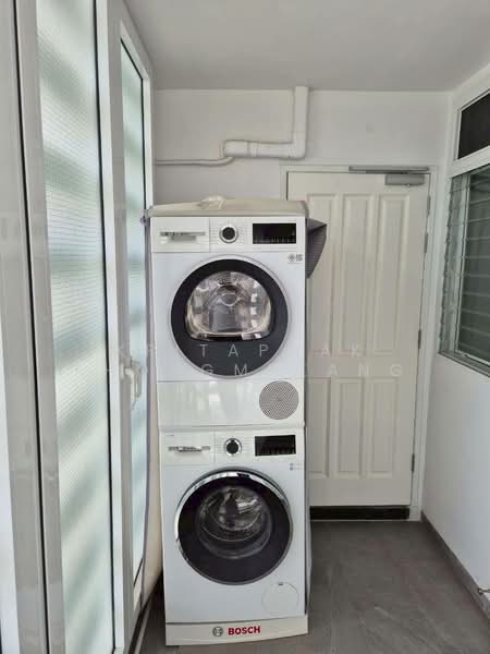 La Cascade, Bangkok, Eakamai, Khlong Tan Nua, Watthana, Bangkok, 4 Bedrooms, 300 sqm, Condo For Rent, by Kritaphak Khongmueang, 500328073 - DDproperty.com