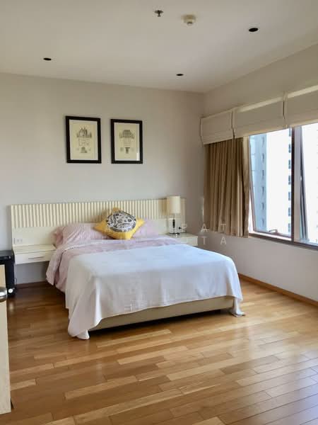 The Emporio Place, Bangkok, 93 Soi Sukhumvit 24, Sukhumvit Road, Khong Tan, Khlong Toei, Bangkok, 2 Bedrooms, 133 sqm, Condo For Sale, by Nattapat Reunyota, 500328101 - DDproperty.com