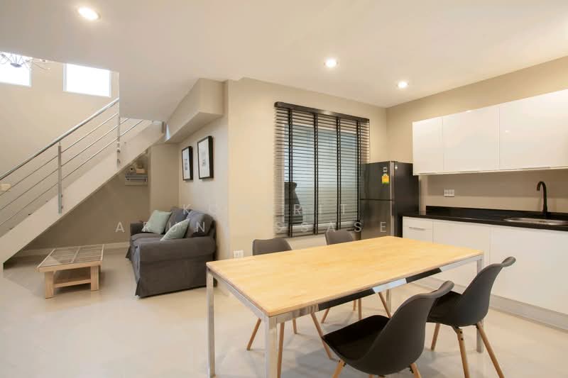 Merit Place Ladprao 87, Bangkok, Soi Ladprao 87, Wang Thonglang, Bangkok, 3 Bedrooms, 96 sqm, Townhouse For Rent, by Komkrit Arunvessased , 500328136 - DDproperty.com