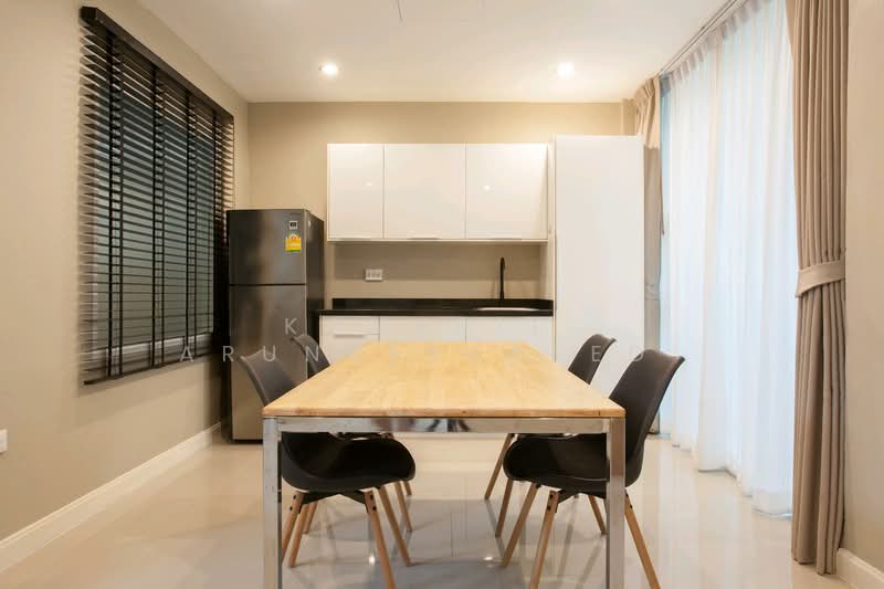 Merit Place Ladprao 87, Bangkok, Soi Ladprao 87, Wang Thonglang, Bangkok, 3 Bedrooms, 96 sqm, Townhouse For Rent, by Komkrit Arunvessased , 500328136 - DDproperty.com