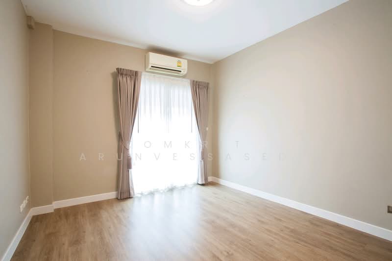 Merit Place Ladprao 87 : ทาวน์โฮม เมอริท เพลส ลาดพร้าว 87, กรุงเทพ, ซอย ลาดพร้าว 87, วังทองหลาง, กรุงเทพ, 96 ตร.ม., ทาวน์เฮ้าส์ ให้เช่า, โดย Komkrit Arunvessased , 500328136 - DDproperty.com