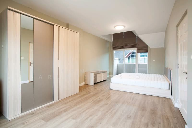 Merit Place Ladprao 87, Bangkok, Soi Ladprao 87, Wang Thonglang, Bangkok, 3 Bedrooms, 96 sqm, Townhouse For Rent, by Komkrit Arunvessased , 500328136 - DDproperty.com