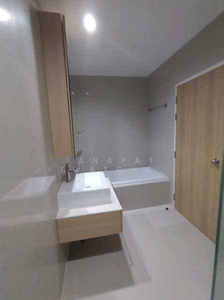 The Issara Ladprao, Bangkok, 296 Ladpao Road, Jom Phon, Chatuchak, Bangkok, 1 Bedroom, 52 sqm, Condo For Sale, by Tanapat Jitwatcharakomol, 500328137 - DDproperty.com