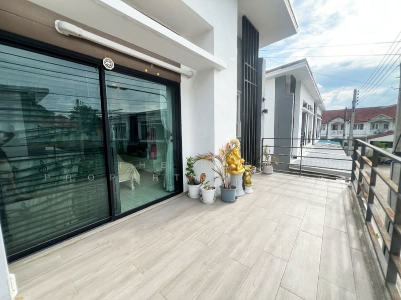EK Town Phutthamonthon Sai 4 : อีเค ทาวน์ พุทธมณฑลสาย 4, สมุทรสาคร, 69 ถนนพุทธมณฑลสาย 4 ซอย3, อ้อมน้อย, กระทุ่มแบน, สมุทรสาคร, 124 ตร.ม., ทาวน์เฮ้าส์ ขาย, โดย The Best Property มิกเซอร์, 500328138 - DDproperty.com