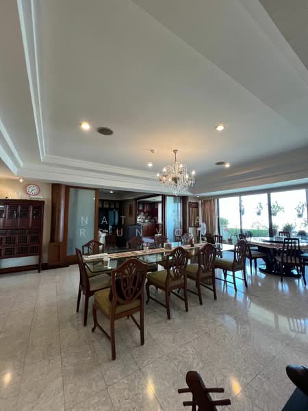 Oriental Towers, Bangkok, 25 Soi Ekkamai 12, Ekkamai Road, Khlong Tan Nua, Watthana, Bangkok, 4 Bedrooms, 475 sqm, Condo For Sale, by Nattapat Reunyota, 500328139 - DDproperty.com
