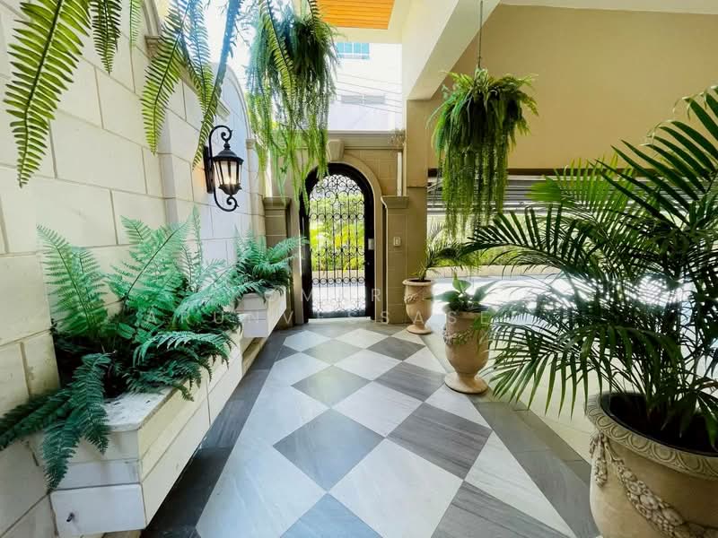 undefined, Bangkok, Khlong Tan Nua, Watthana, Bangkok, 4 Bedrooms, 846 sqm, Single Detached House For Rent, by Komkrit Arunvessased , 500328151 - DDproperty.com