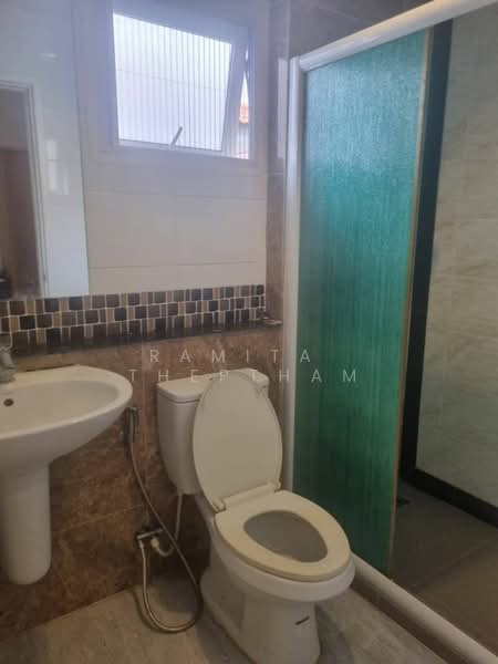 Golden Village Onnut-Pattanakan, Bangkok, Soi On Nut 65 Yak14, Prawet, Bangkok, 4 Bedrooms, 200 sqm, Single Detached House For Sale, by Ramita  Theptham, 500328156 - DDproperty.com