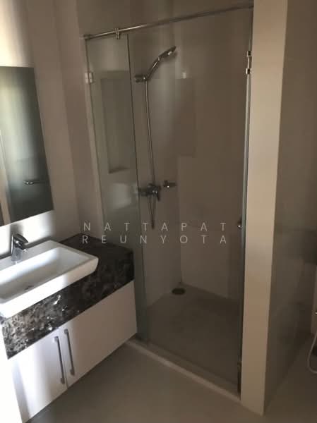 Fuse Sathorn-Taksin, Bangkok, Krung Thon Buri Road, Bang Lam Phu Lang, Khlong San, Bangkok, 2 Bedrooms, 56 sqm, Condo For Sale, by Nattapat Reunyota, 500328174 - DDproperty.com