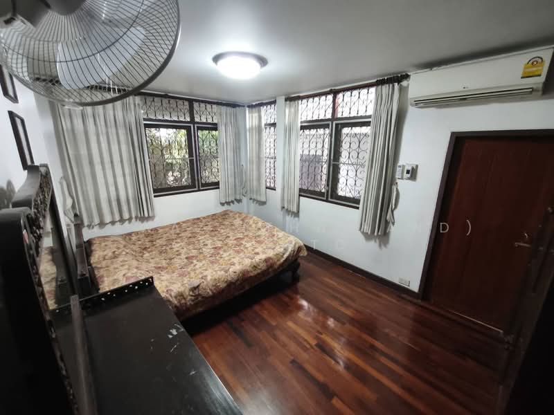 3br House for Rent in Pa Daet Chiang Mai | Garden near Airport, Chiang Mai, Pa Daet, Muang Chiang Mai, Chiang Mai, 3 Bedrooms, 260 sqm, Single Detached House For Rent, by Fazwaz (Thailand) Co., Ltd., 500328196 - DDproperty.com