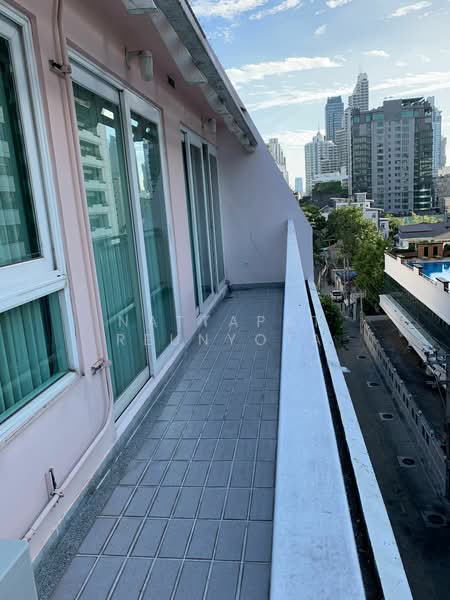 Baan Siri Sukhumvit 13, Bangkok, Soi Sukhumvit 13, Khlongtoei Nua, Watthana, Bangkok, 3 Bedrooms, 141 sqm, Condo For Sale, by Nattapat Reunyota, 500328198 - DDproperty.com