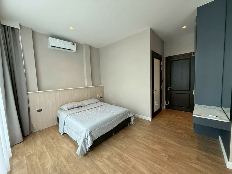 Perfect Masterpiece Sukhumvit 77 : เพอร์เฟค มาสเตอร์พีซ สุขุมวิท 77, สมุทรปราการ, ซอย หมู่บ้านเพอร์เฟคเพลส สุขุมวิท 77, ราชาเทวะ, บางพลี, สมุทรปราการ, 315 ตร.ม., บ้านเดี่ยว ขาย, โดย Komkrit Arunvessased , 500328226 - DDproperty.com