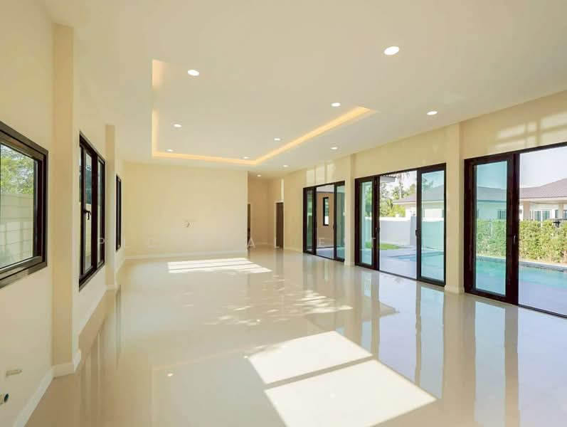 Pool Villa for Sale East Pattaya Private Pool Modern Style, Chon Buri (Pattaya), Bang Lamung, Bang Lamung (Pattaya), Chon Buri (Pattaya), 3 Bedrooms, 480 sqm, Villa For Sale, by PLC Real Estate, 500328241 - DDproperty.com