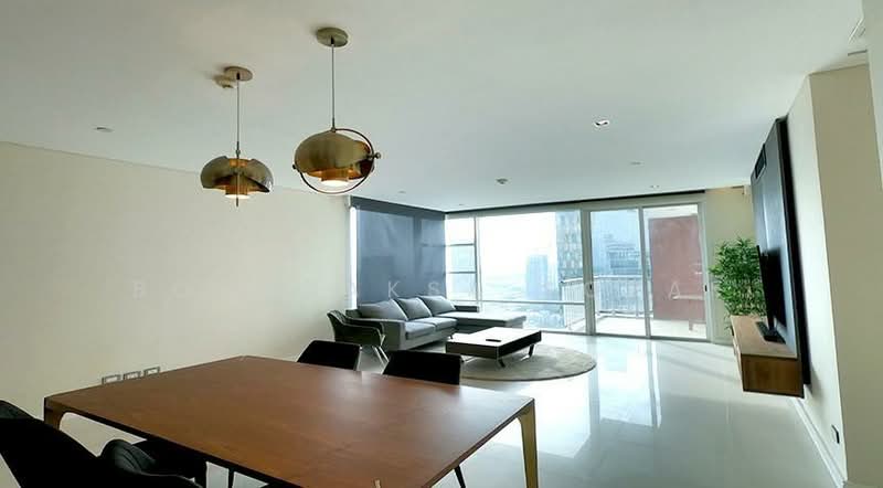 Fullerton Sukhumvit, Bangkok, Sukhumvit Road, Khlong Tan Nua, Watthana, Bangkok, 3 Bedrooms, 132 sqm, Condo For Rent, by Boonraksa Sopak, 500328250 - DDproperty.com