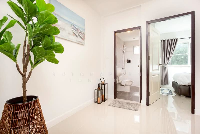 อาคารพาณิชย์ให้เช่า – ใกล้เซ็นทรัลเฟสติวัล เพียง 5 นาที ค่าเช่า 28,000 บาท / เดือน No.6H344, Chiang Mai, Nong Pa Krang, Muang Chiang Mai, Chiang Mai, , 120 sqm, Shophouse For Rent, by Rutchaporn Tunsiri, 500328345 - DDproperty.com