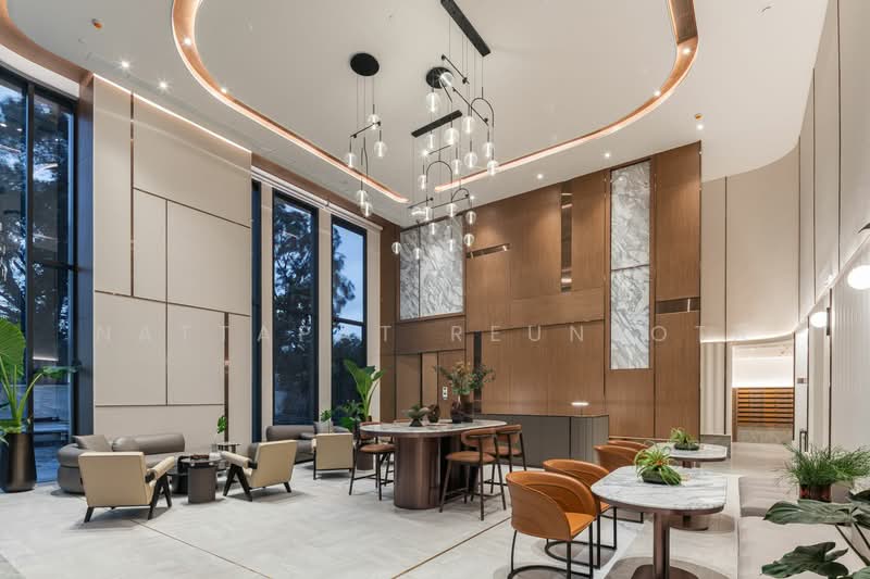 The Issara Sathorn : ดิ อิสสระ สาทร, Bangkok, ถนนจันทน์, Thung Maha Mek, Sathon, Bangkok, 1 Bedroom, 33 sqm, Condo For Sale, by Nattapat Reunyota, 500328352 - DDproperty.com