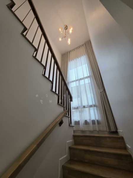 Burasiri Krungthep Kreetha, Bangkok, 95 Soi Pracha Ruam Chai, Hua Mak, Bang Kapi, Bangkok, 4 Bedrooms, 196 sqm, Single Detached House For Rent, by ดวงจงกล ชุ่มสวัสดิ์, 500328370 - DDproperty.com