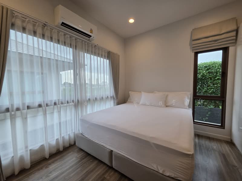 Burasiri Krungthep Kreetha, Bangkok, 95 Soi Pracha Ruam Chai, Hua Mak, Bang Kapi, Bangkok, 4 Bedrooms, 196 sqm, Single Detached House For Rent, by ดวงจงกล ชุ่มสวัสดิ์, 500328370 - DDproperty.com