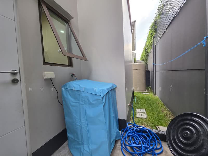 Burasiri Krungthep Kreetha, Bangkok, 95 Soi Pracha Ruam Chai, Hua Mak, Bang Kapi, Bangkok, 4 Bedrooms, 196 sqm, Single Detached House For Rent, by ดวงจงกล ชุ่มสวัสดิ์, 500328370 - DDproperty.com