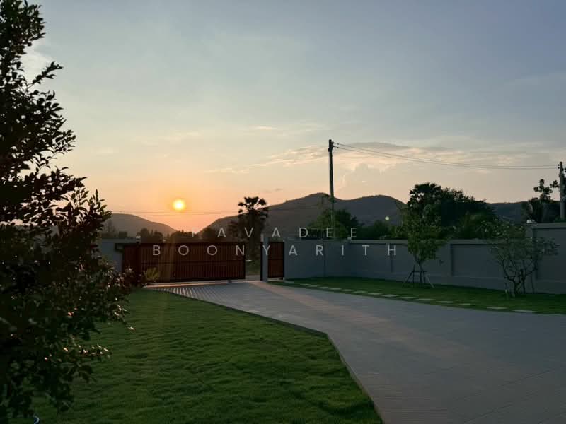 3-BR Villa, Prachuap Khiri Khan, Pak Nam Pran, Pran Buri, Prachuap Khiri Khan, 3 Bedrooms, 237 sqm, Villa For Sale, by Pavadee Boonyarith, 500328372 - DDproperty.com