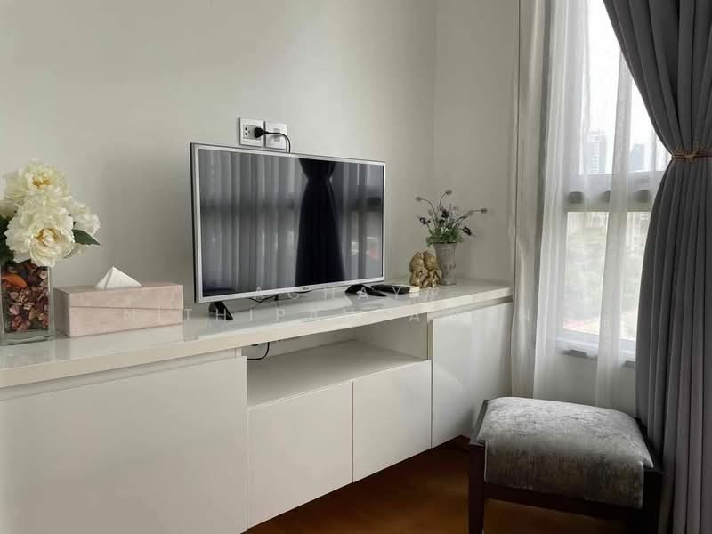 H Sukhumvit 43, Bangkok, 28 Sukhumvit 34 Road, Khlong Tan Nua, Watthana, Bangkok, 2 Bedrooms, 65 sqm, Condo For Sale, by Achaya Nithipanyawong, 500328378 - DDproperty.com