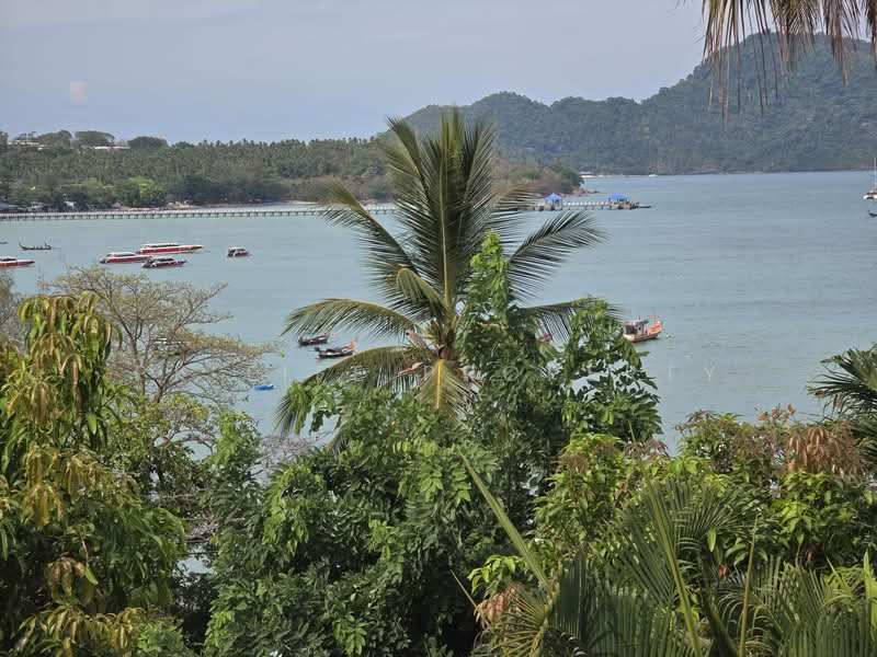 7R1028 Pool villa for rent 6 bedroom 5 bathroom 170,000/month at rawai have fully furnished, Phuket, Rawai, Muang Phuket, Phuket, 6 Bedrooms, 400 sqm, Villa For Rent, by PK LIFE Property, 500328381 - DDproperty.com