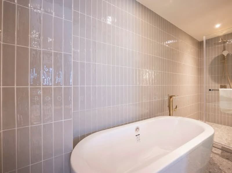 Via 34, Bangkok, 15 Soi Sukhumvit 34, Khong Tan, Khlong Toei, Bangkok, 2 Bedrooms, 94 sqm, Condo For Rent, by Boonraksa Sopak, 500328441 - DDproperty.com