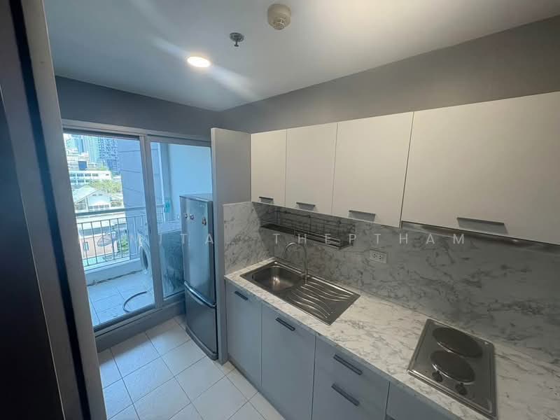 Life @ Sathorn 10, Bangkok, 48 Soi Sathorn 10, Sathorn Road, Silom, Bang Rak, Bangkok, 1 Bedroom, 48 sqm, Condo For Rent, by Ramita  Theptham, 500328450 - DDproperty.com