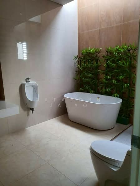5-BR House, Bangkok, Bang Chak, Phra Khanong, Bangkok, 5 Bedrooms, 700 sqm, Single Detached House For Rent, by Sataporn Jalao, 500328471 - DDproperty.com