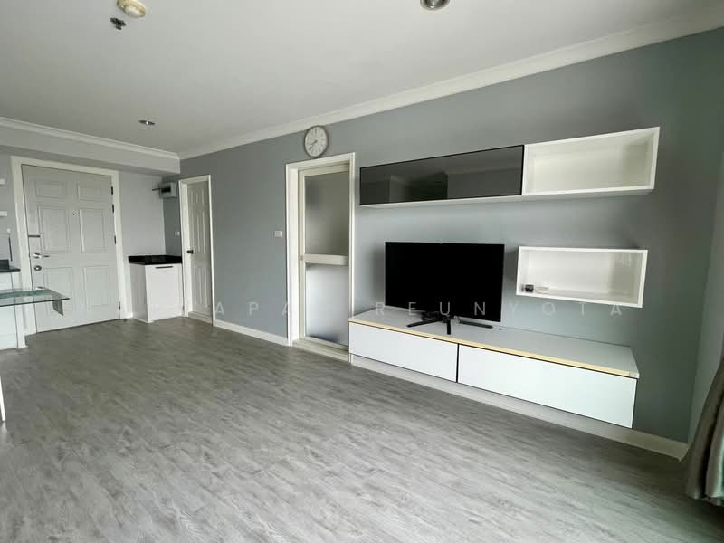 Lumpini Place Narathiwas-Chaopraya, Bangkok, 1298 Rama 3 Road, Chong Nonsi, Yan Nawa, Bangkok, 2 Bedrooms, 68 sqm, Condo For Sale, by Nattapat Reunyota, 500328494 - DDproperty.com