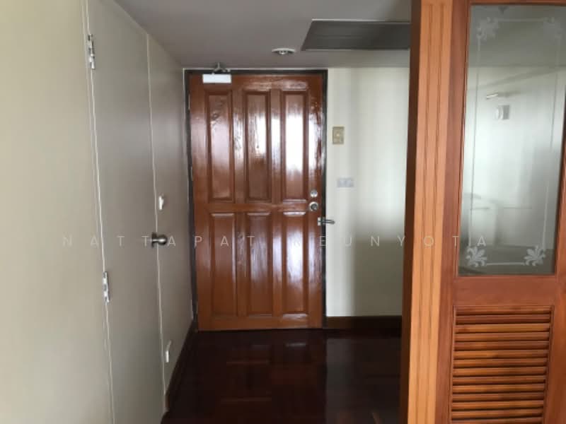 Omni Tower Sukhumvit Nana : ออมนิ ทาวเวอร์ สุขุมวิท นานา, กรุงเทพ, 69 ซอย สุขุมวิท 4, คลองเตย, กรุงเทพ, 56 ตร.ม., คอนโด ขาย, โดย Nattapat Reunyota, 500328504 - DDproperty.com