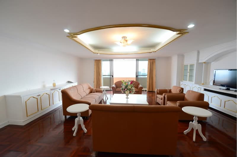 Oriental Towers, Bangkok, 25 Soi Ekkamai 12, Ekkamai Road, Khlong Tan Nua, Watthana, Bangkok, 3 Bedrooms, 350 sqm, Condo For Sale, by Nattapat Reunyota, 500328510 - DDproperty.com