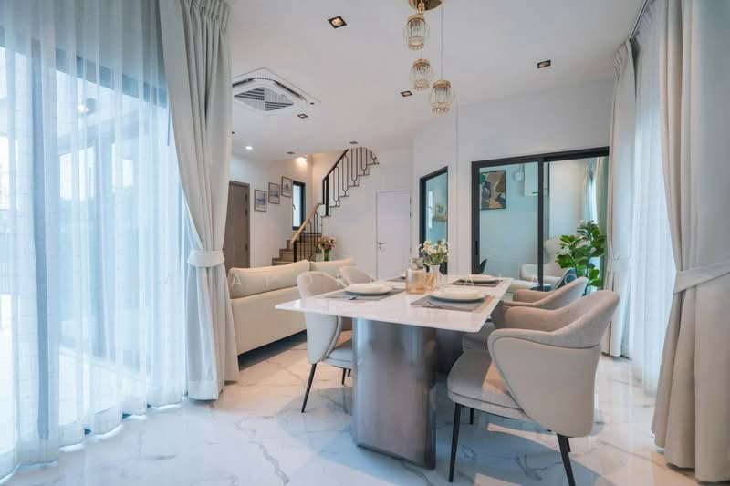 89 Residence Ratchada-Rama 9, Bangkok, Huai Khwang, Bangkok, 4 Bedrooms, 235 sqm, Single Detached House For Rent, by Sataporn Jalao, 500328526 - DDproperty.com