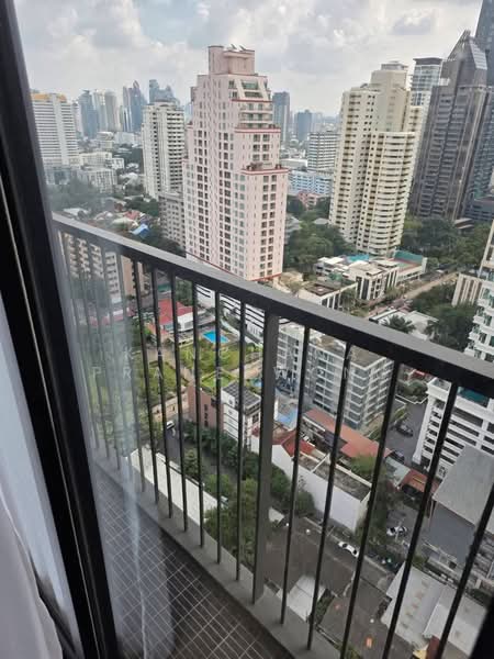 Noble State 39, Bangkok, 35 Soi Sukhumvit 39, Khlong Tan Nua, Watthana, Bangkok, 1 Bedroom, 42 sqm, Condo For Rent, by Kanchana Praneewong, 500328537 - DDproperty.com