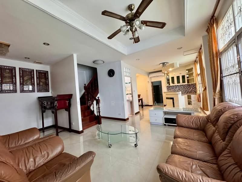 3-BR House, Bangkok, Bang Chak, Phra Khanong, Bangkok, 3 Bedrooms, 120 sqm, Single Detached House For Rent, by Sataporn Jalao, 500328592 - DDproperty.com