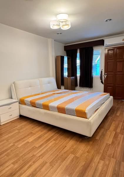 3-BR House, Bangkok, Bang Chak, Phra Khanong, Bangkok, 3 Bedrooms, 120 sqm, Single Detached House For Rent, by Sataporn Jalao, 500328592 - DDproperty.com