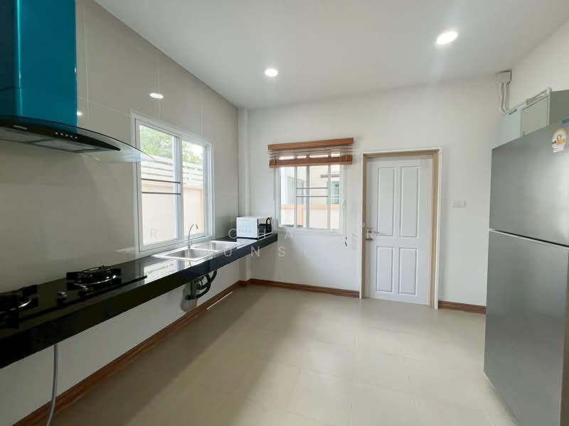 บ้านให้เช่า – ใกล้ตลาดเจริญเจริญ เพียง 5 นาที ค่าเช่า 28,000 บาท / เดือน รหัสทรัพย์ : No.13H714, เชียงใหม่, สันกำแพง, เชียงใหม่, 150 ตร.ม., บ้านเดี่ยว ให้เช่า, โดย Rutchaporn Tunsiri, 500328595 - DDproperty.com
