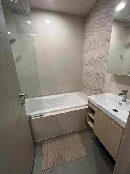 Oka Haus Sukhumvit 36, Bangkok, 3399 Rama 4 Road, Khong Tan, Khlong Toei, Bangkok, 1 Bedroom, 32 sqm, Condo For Rent, by Rojjana Jindasri, 500328641 - DDproperty.com