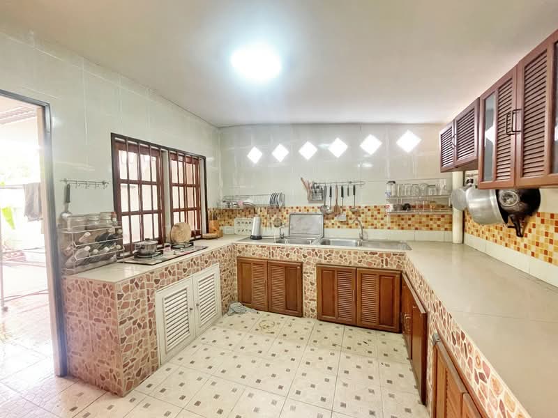 แฟมิลี่ทาวน์ 2, Chon Buri (Pattaya), Na Pa, Muang Chon Buri, Chon Buri (Pattaya), 3 Bedrooms, 100 sqm, Semi-Detached House (Twin House) For Sale, by The Best Property ที, 500328826 - DDproperty.com