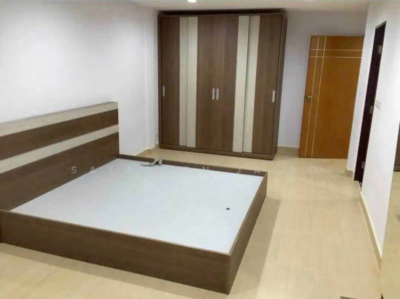3-BR Townhouse, Bangkok, Khong Tan, Khlong Toei, Bangkok, 3 Bedrooms, 240 sqm, Townhouse For Rent, by Sataporn Jalao, 500328848 - DDproperty.com