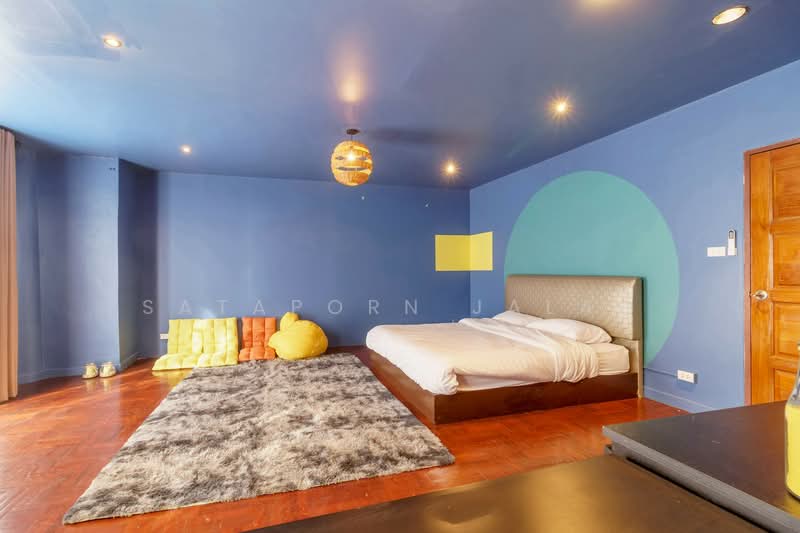 5-BR Townhouse, Bangkok, Khlong Tan Nua, Watthana, Bangkok, 5 Bedrooms, 400 sqm, Townhouse For Rent, by Sataporn Jalao, 500328866 - DDproperty.com