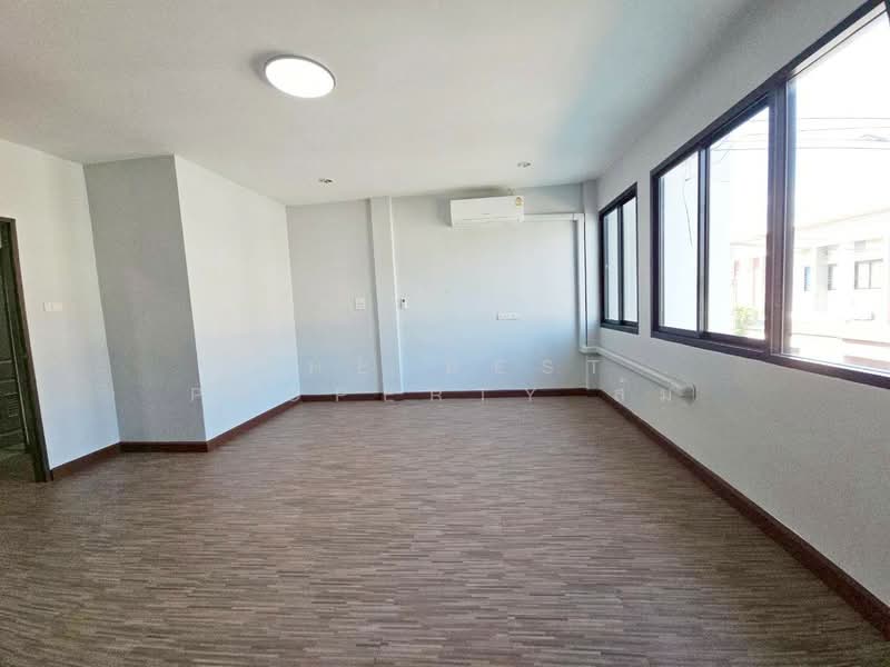 เมอร์ริเดียน พาร์ควิวล์ (Meridien Parkview), Chon Buri (Pattaya), Nong - Hong, Phan Thong, Chon Buri (Pattaya), 3 Bedrooms, 95 sqm, Townhouse For Sale, by The Best Property ส้ม, 500328880 - DDproperty.com